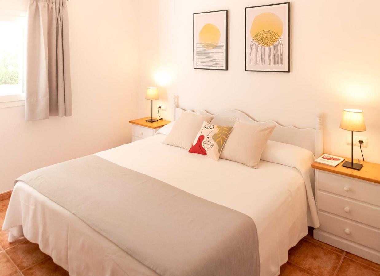 Apartamentos El Pino - Formentera Break Es Caló Extérieur photo