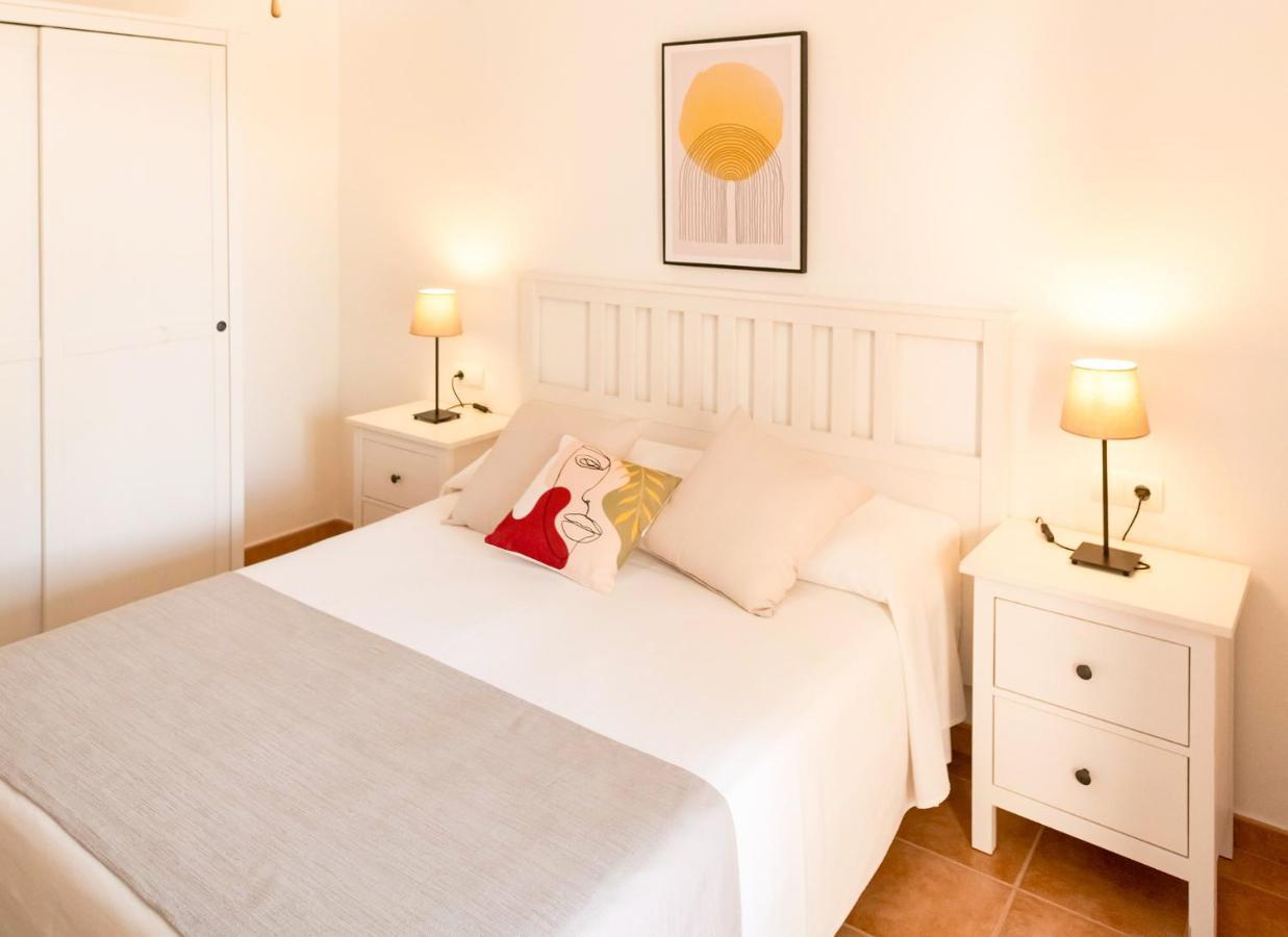 Apartamentos El Pino - Formentera Break Es Caló Extérieur photo