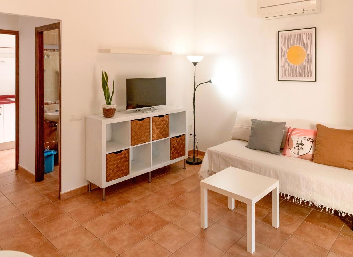 Apartamentos El Pino - Formentera Break Es Caló Extérieur photo